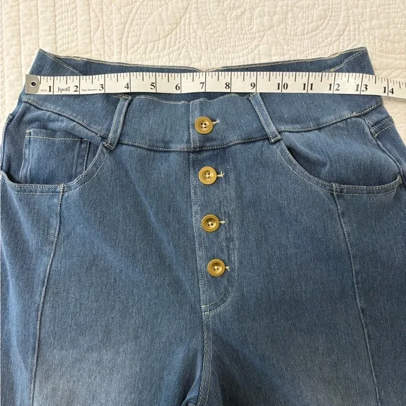 HALARA High Rise Blue Jeans with Button Detail - Picture 5 of 8